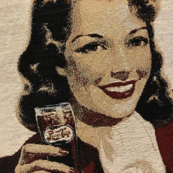 🔵 Vintage & NEW - Pepsi "Pinup" Girl Woven Tapestry Pillow - Rare - w/Pillow Tag - Picture 2 of 4